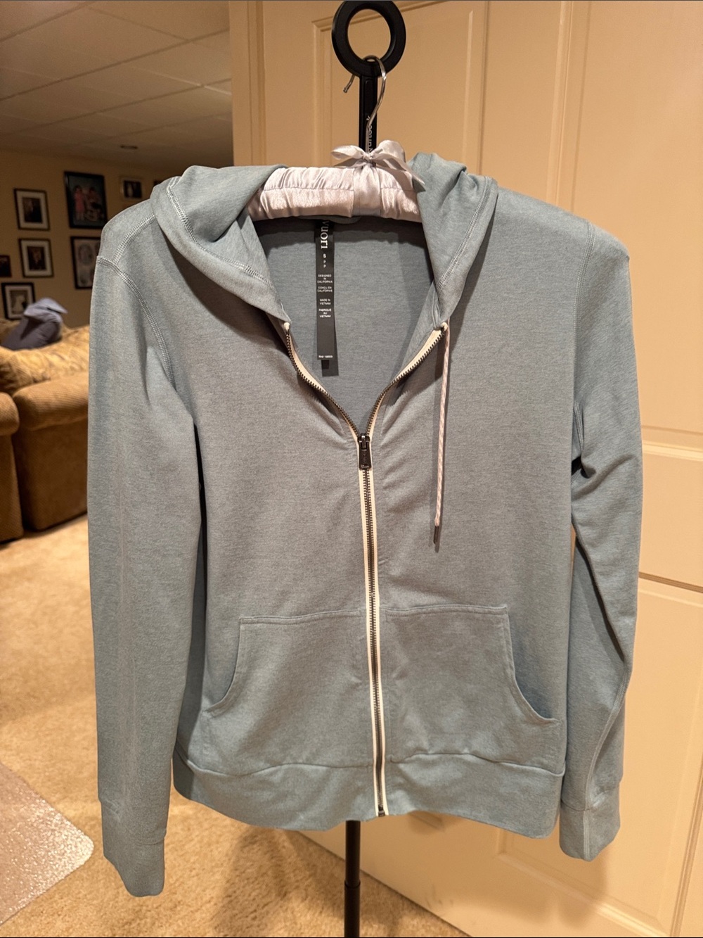 Vuori Hali  Full-Zip Hoodie